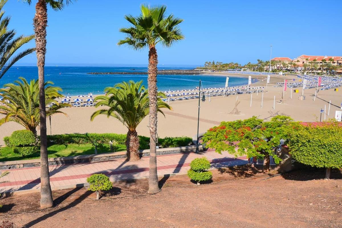 Sol y Mar en los Cristianos photo 1
