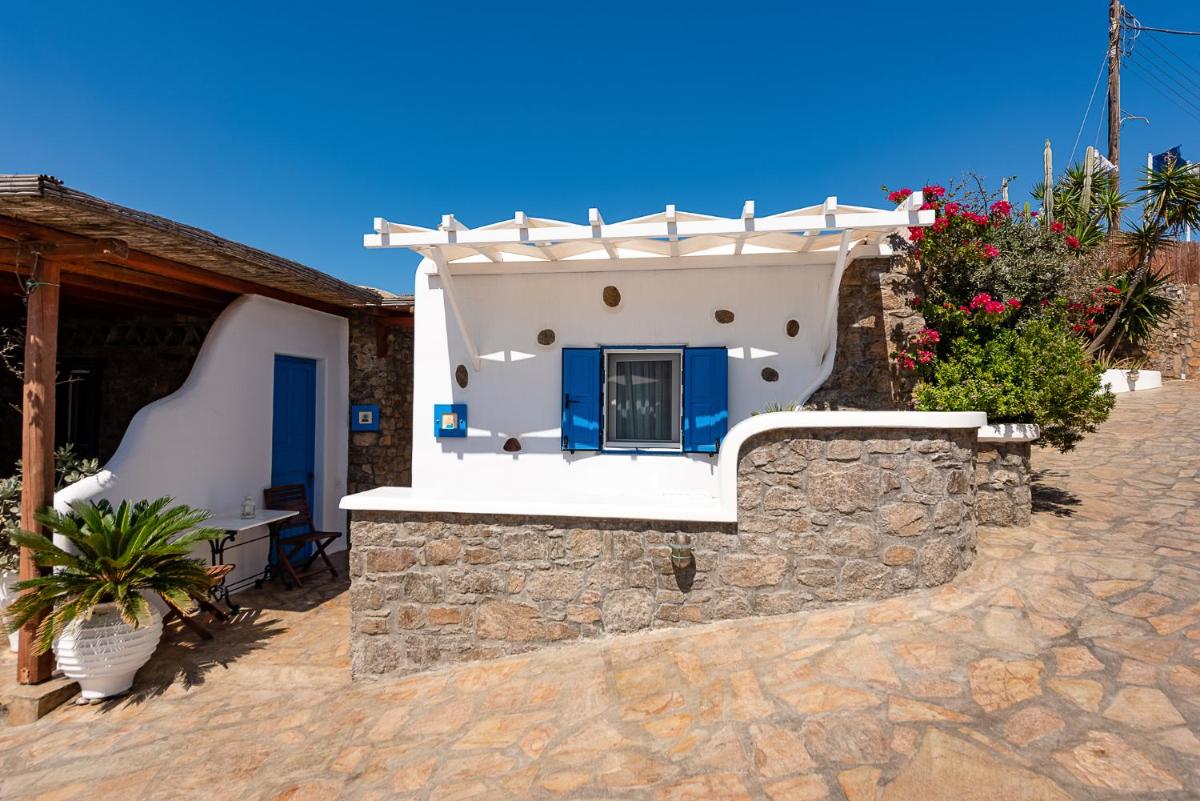 Mykonian Iros Suites & Villas