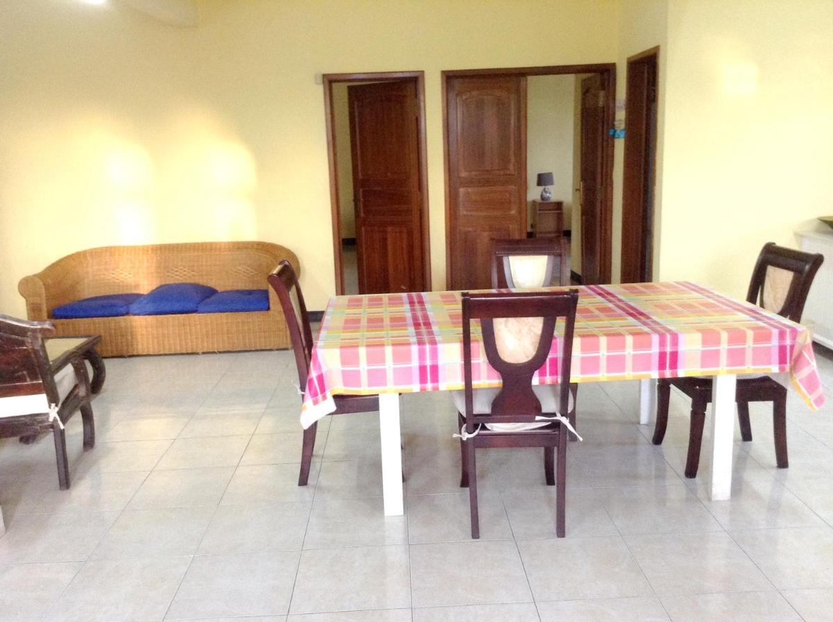 3 bedrooms appartement at Trou aux Biches 250 m away from the beach with sea view garden and wifi