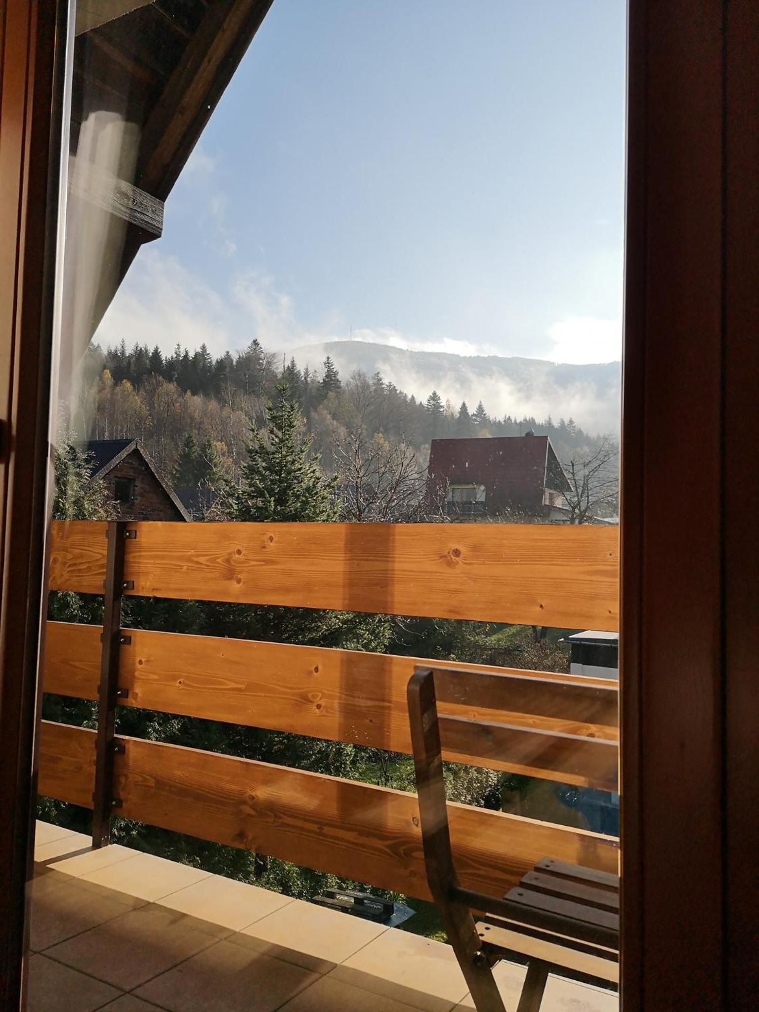 Nad Strumyczkiem - pokoje gościnne - Apartamenty z przymróżeniem oka