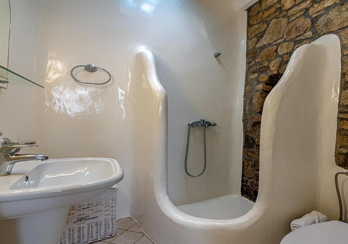 Mykonian Iros Suites & Villas