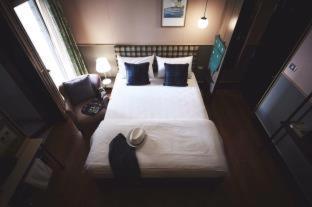 Josh Hotel 35