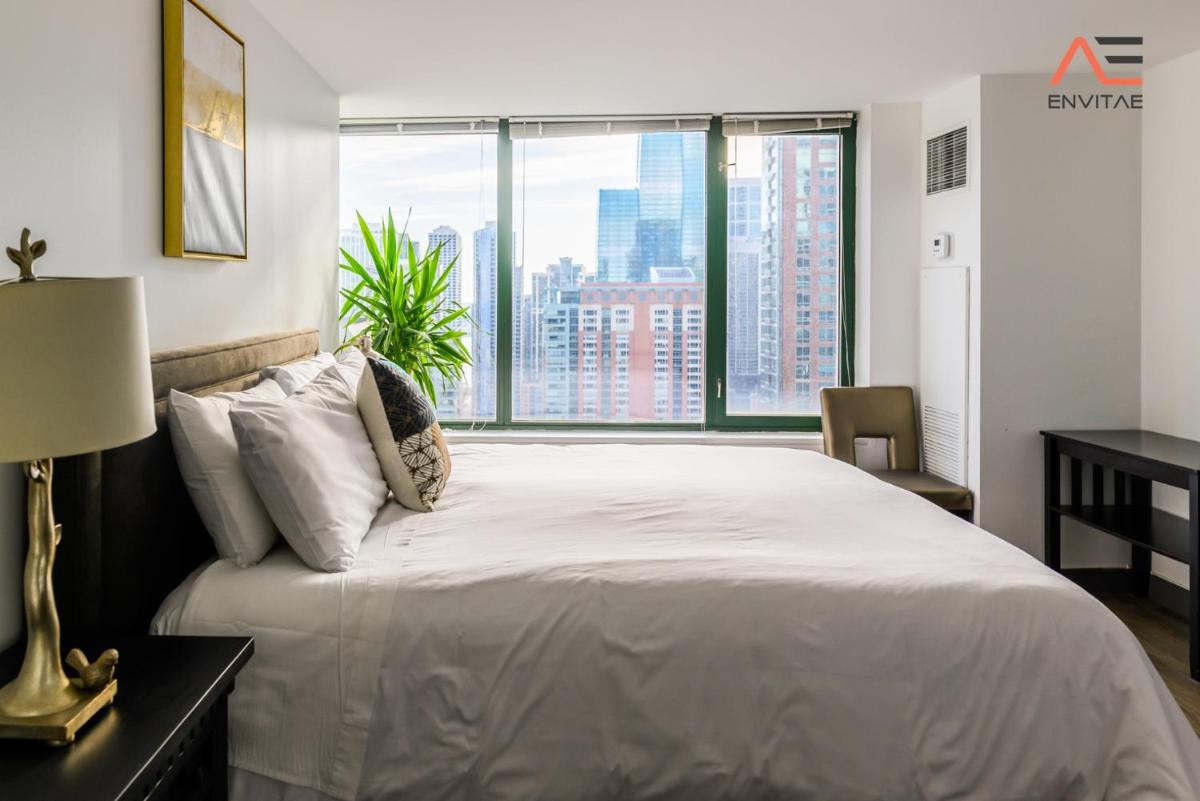 ENVITAE 3BR Spacious Lux Skyview Of Navy Pier — Chicago