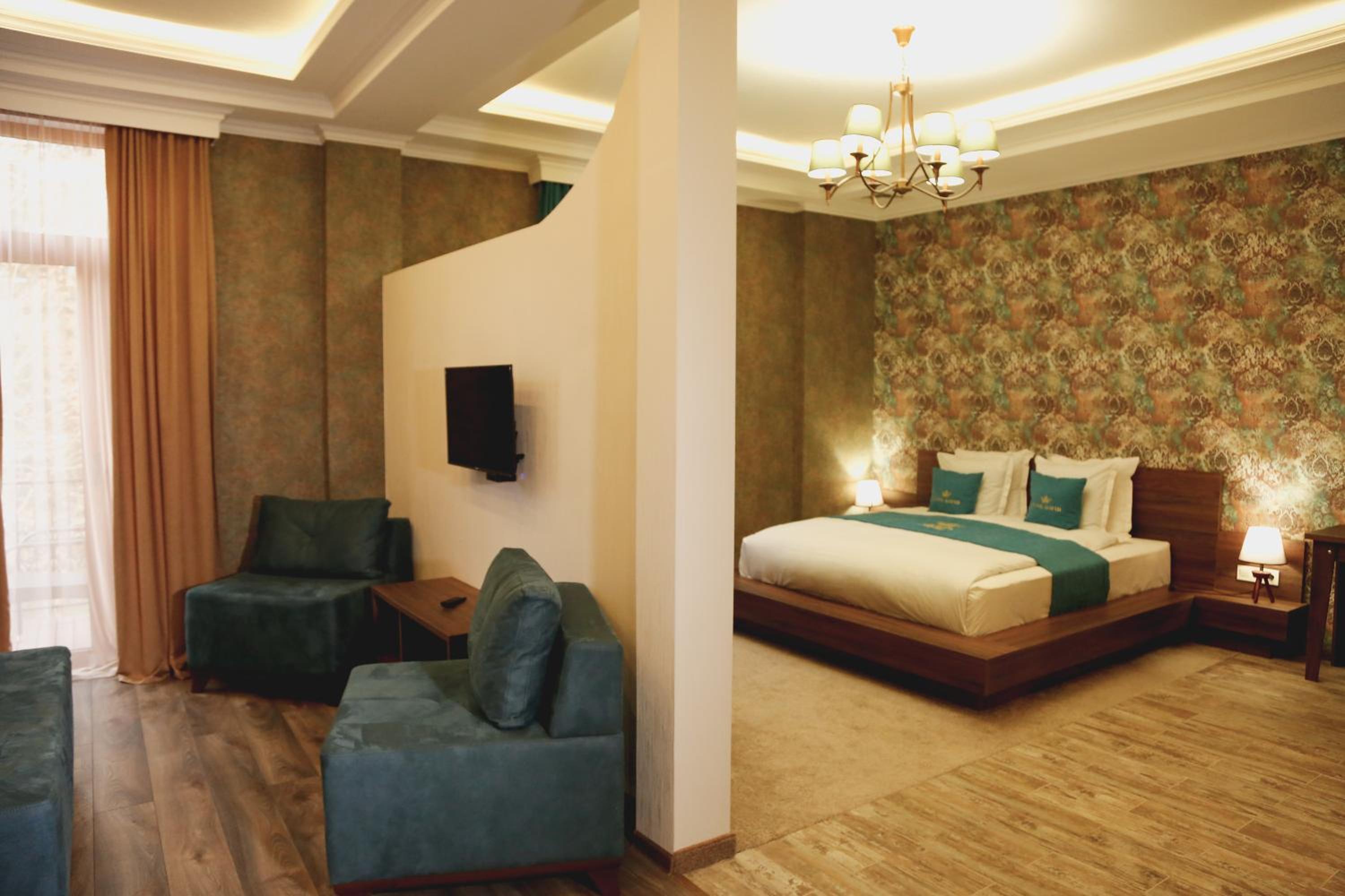Hotel King David The Builder
