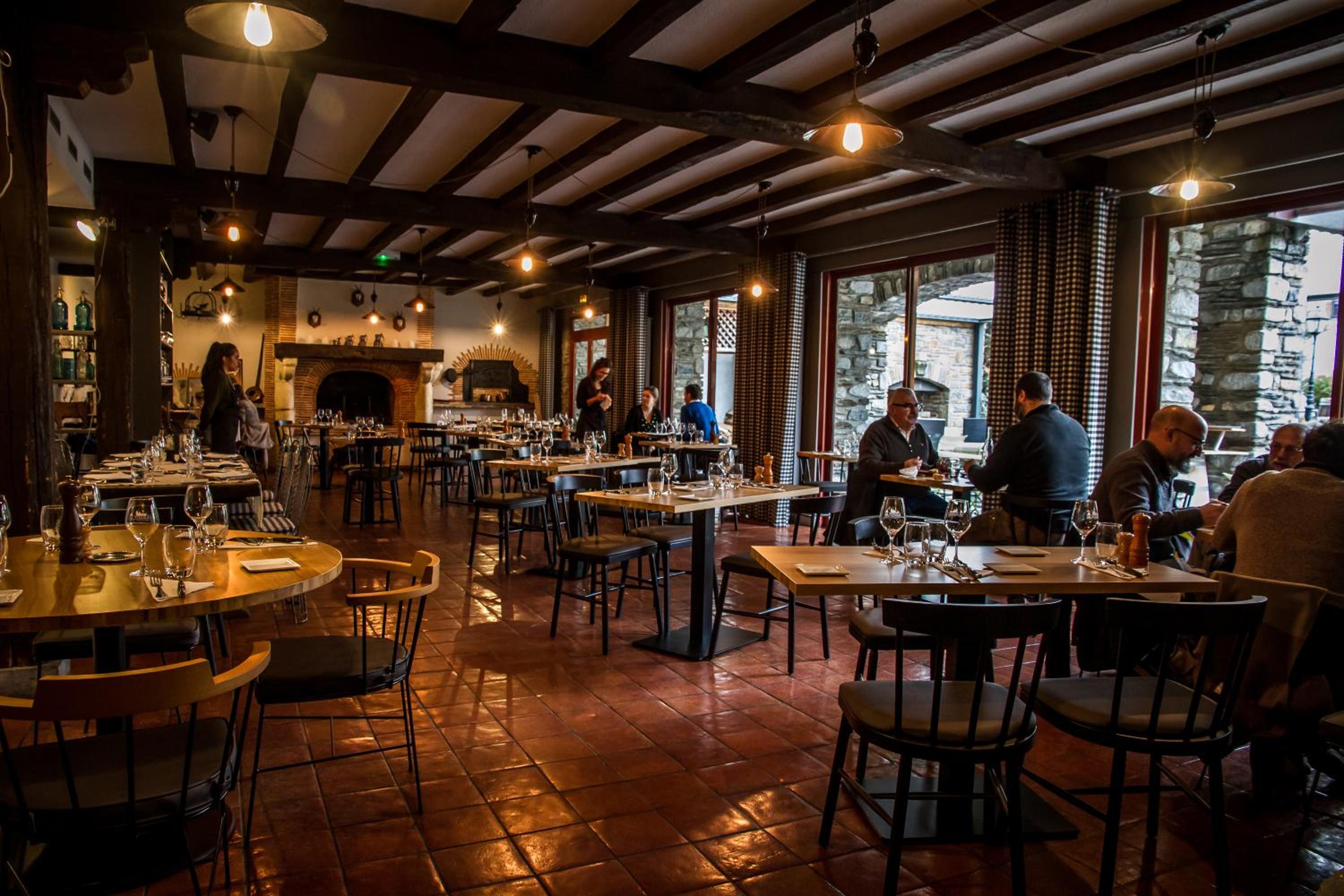 restaurant