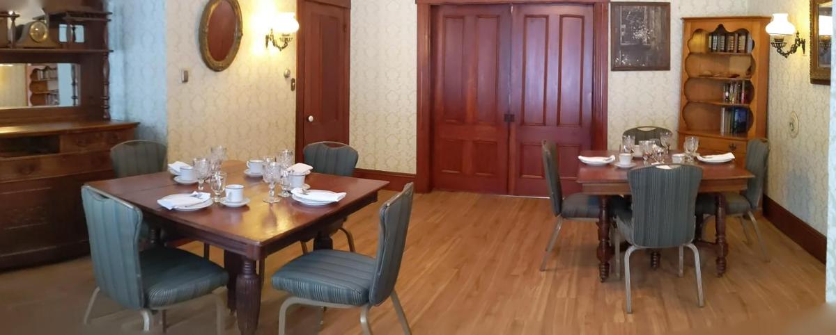 restaurant