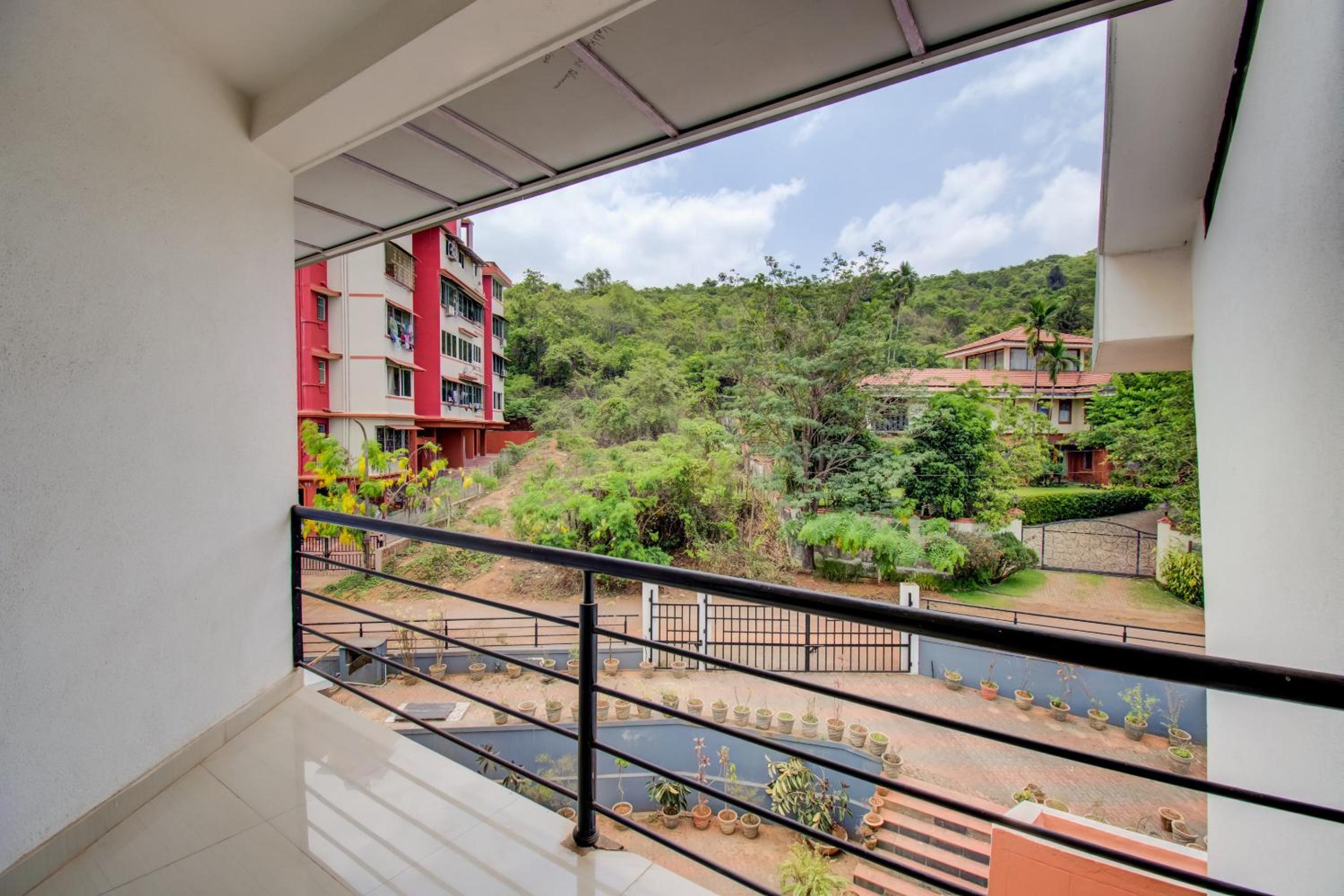 balcony