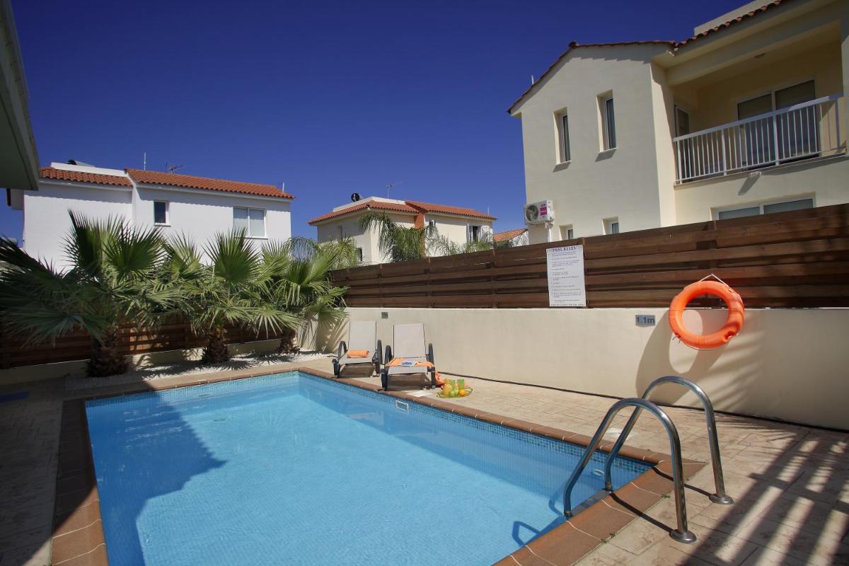 Villa Clover