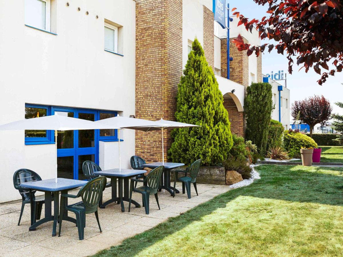 outdoor BBQ area