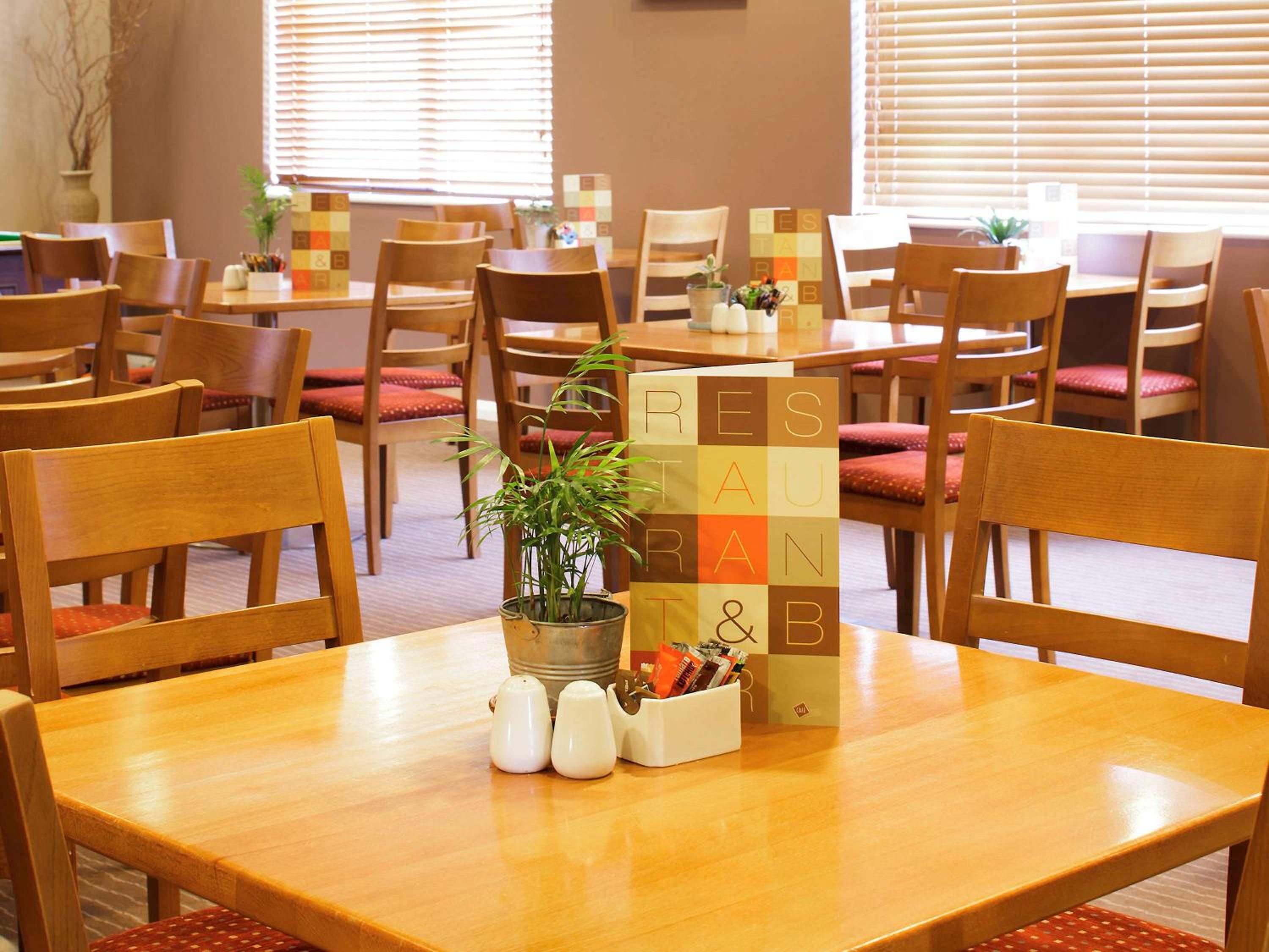 restaurant