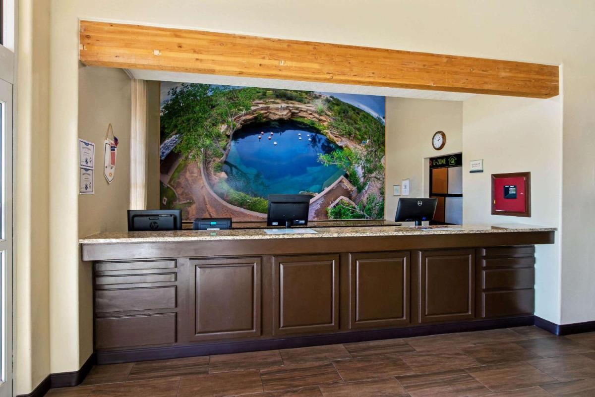 hotel reception