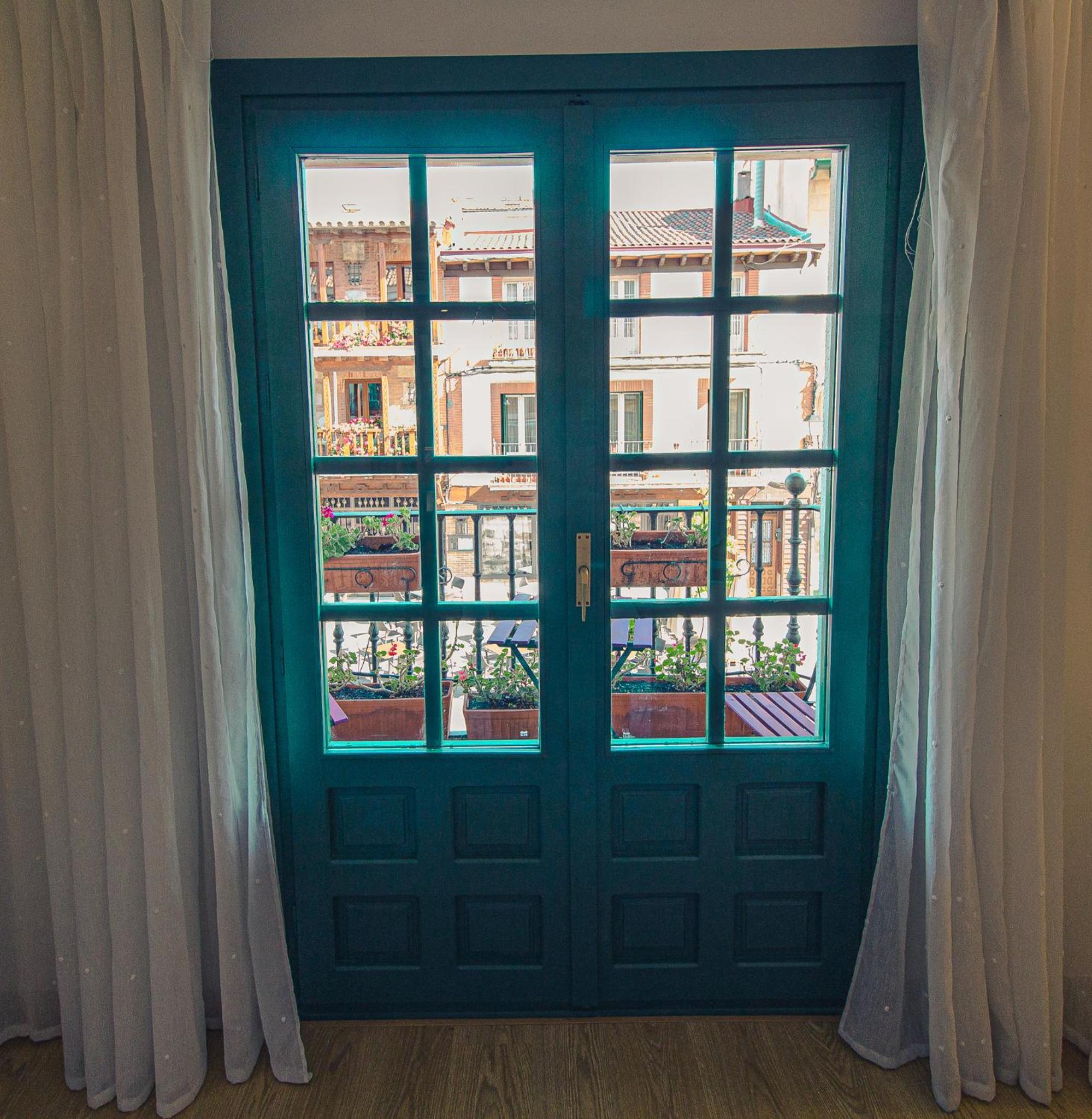 balcony