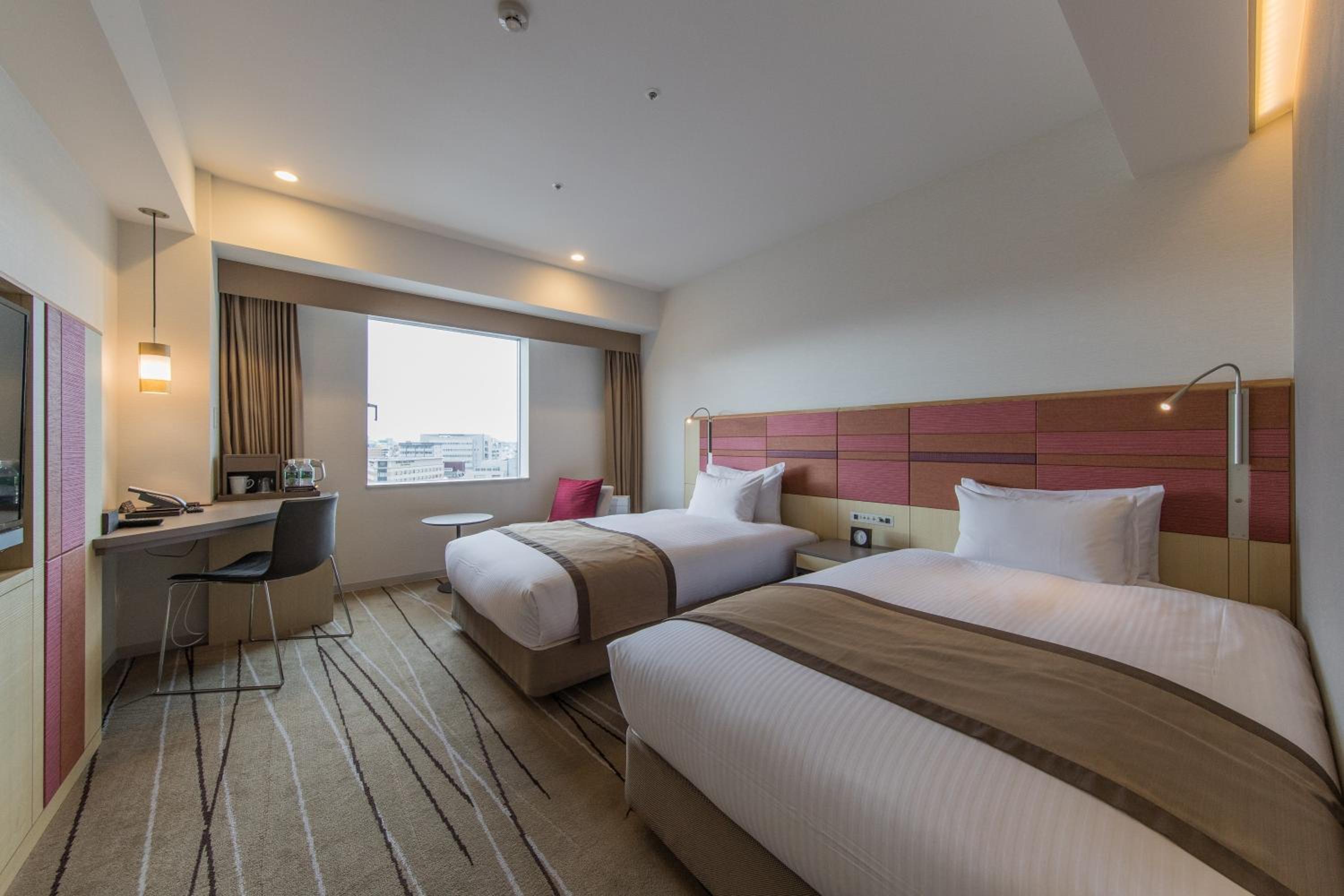 JR Kyushu Hotel Blossom Hakata Central 12