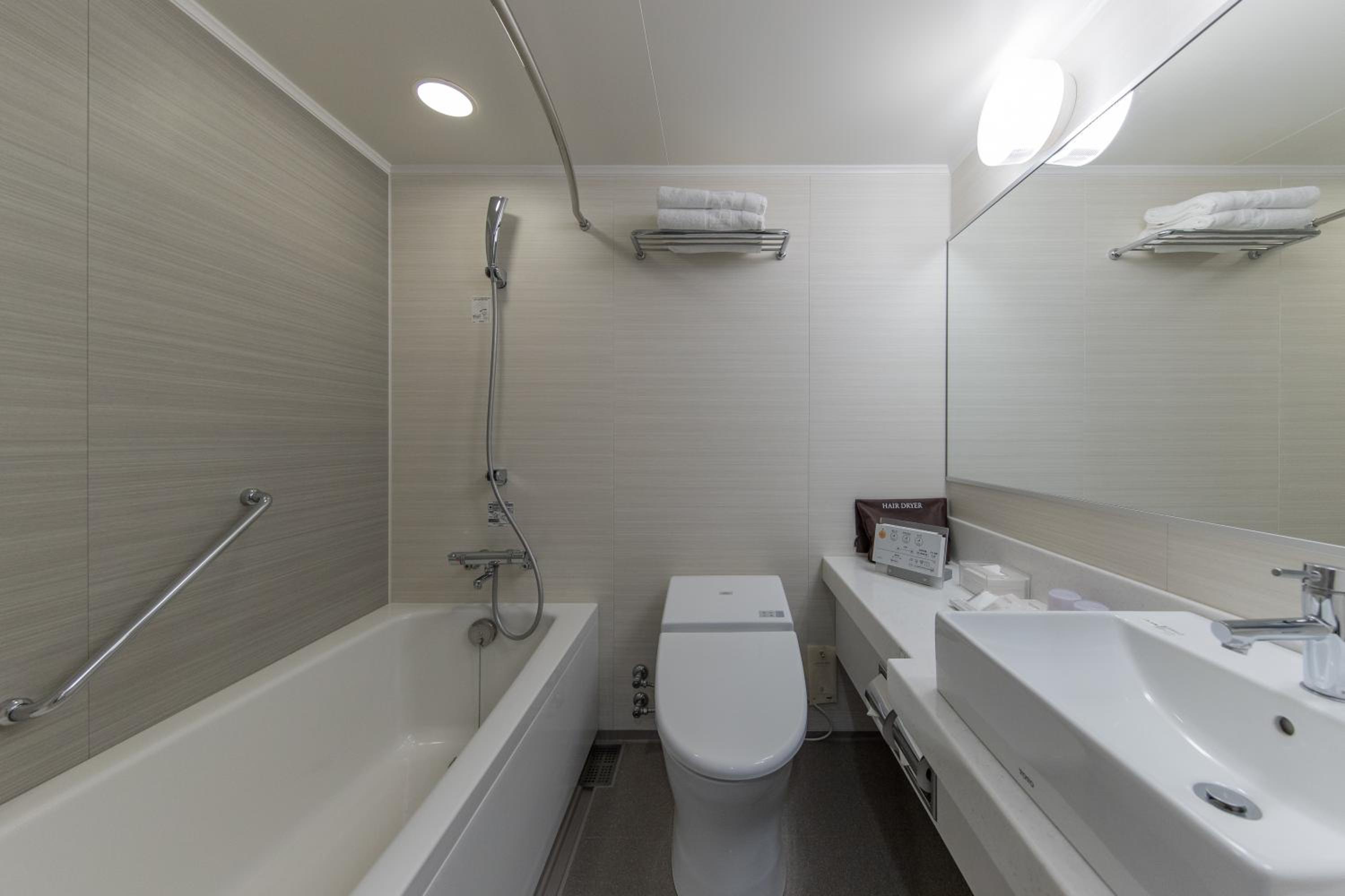 JR Kyushu Hotel Blossom Hakata Central 24