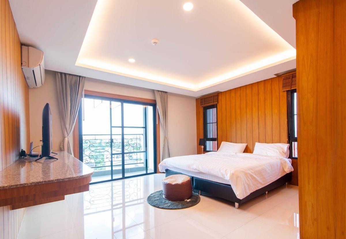 U-Home Private 80-86sqm Adjustable 2 Bedrooms Wooden Decor