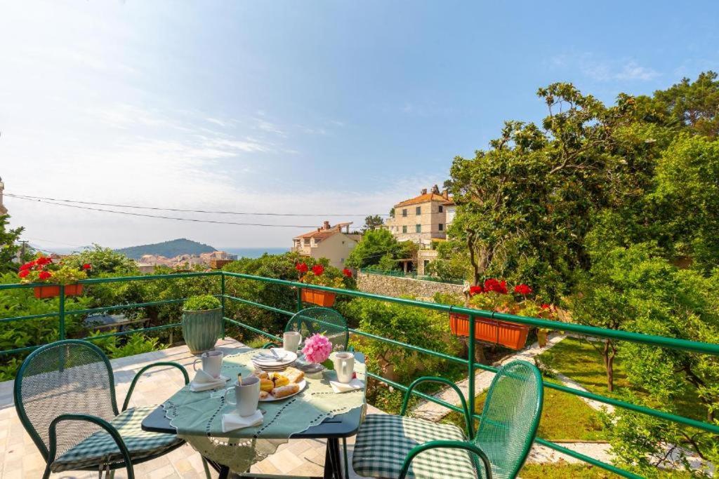 Villa Ahava