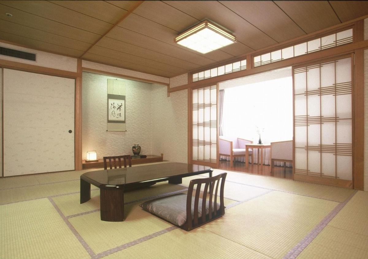 Yufuin Hotel Shuhokan 2
