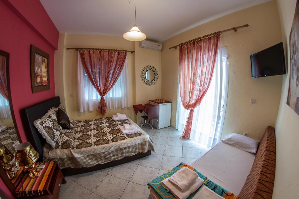 Iliadis House II