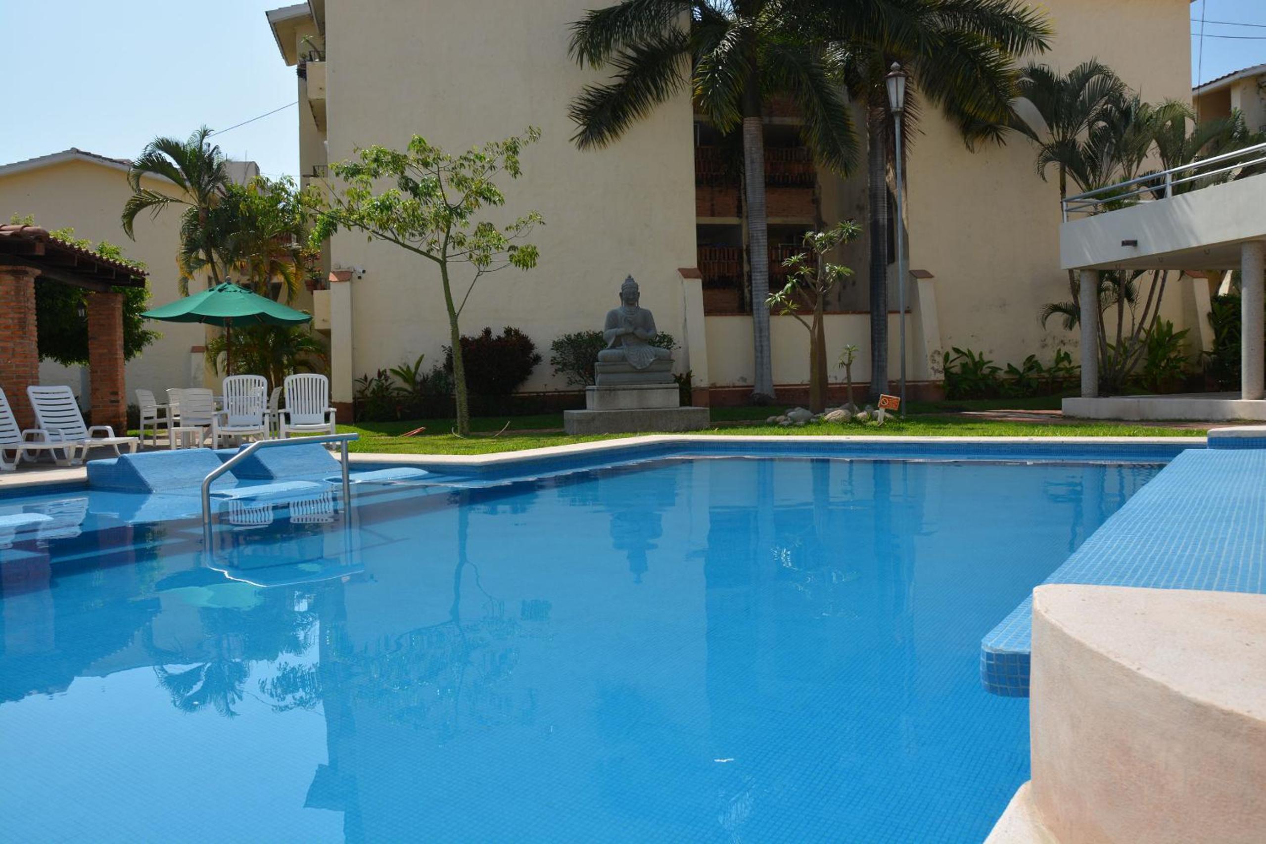 Hotel Zenharmony Suites