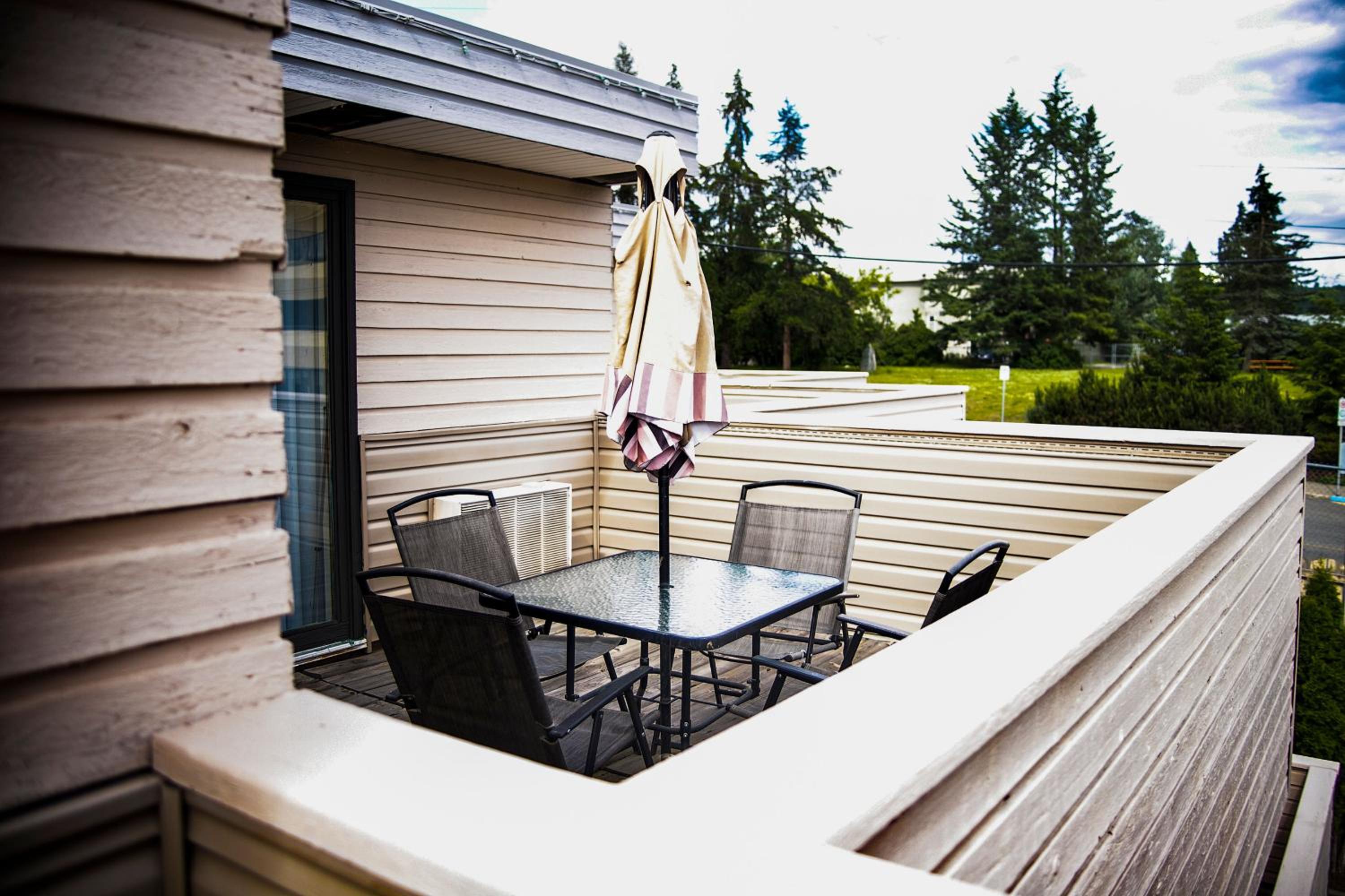 balcony