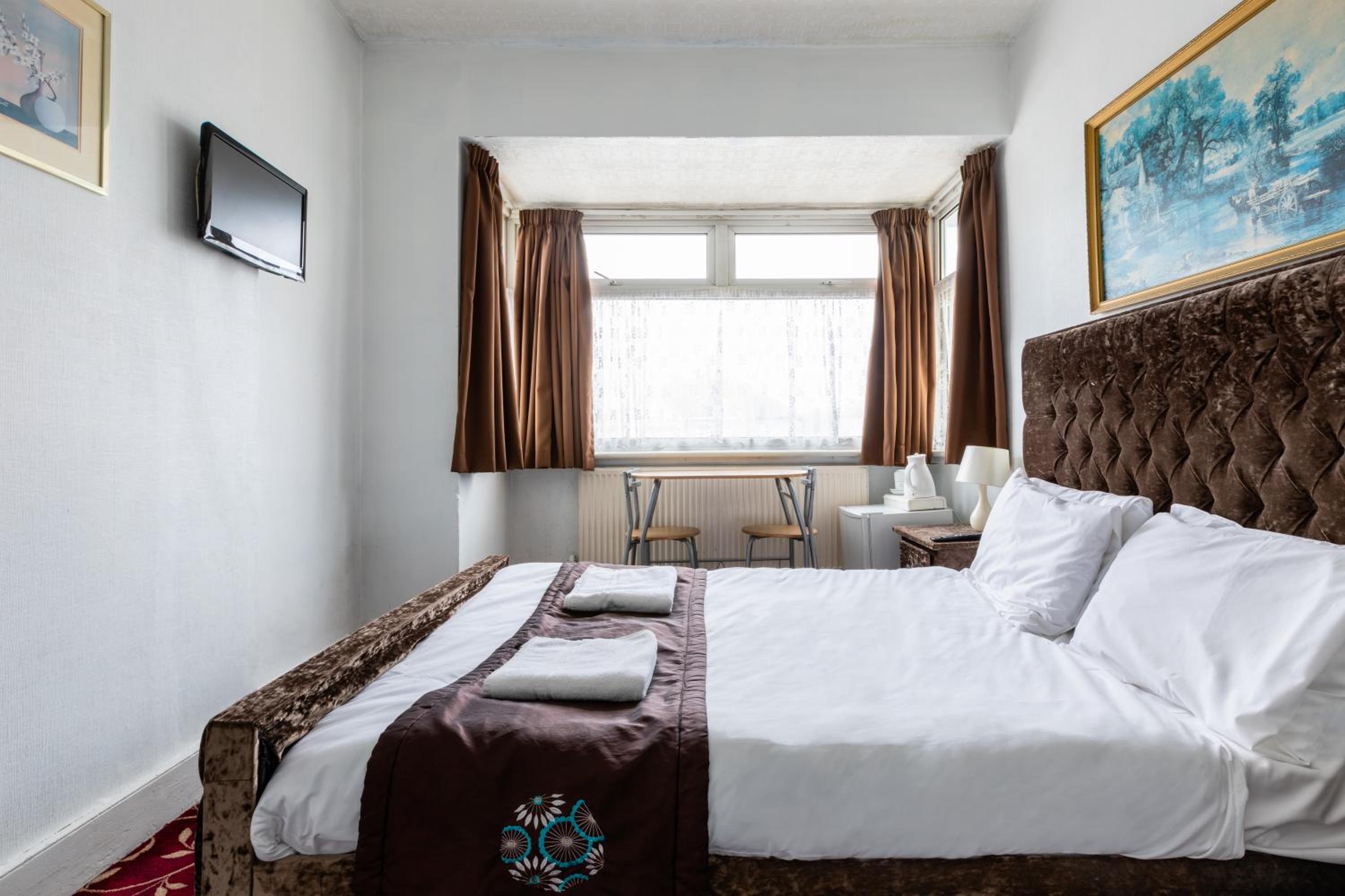 Harrow Vacations - Euro Hotel Harrow - Property Image 16
