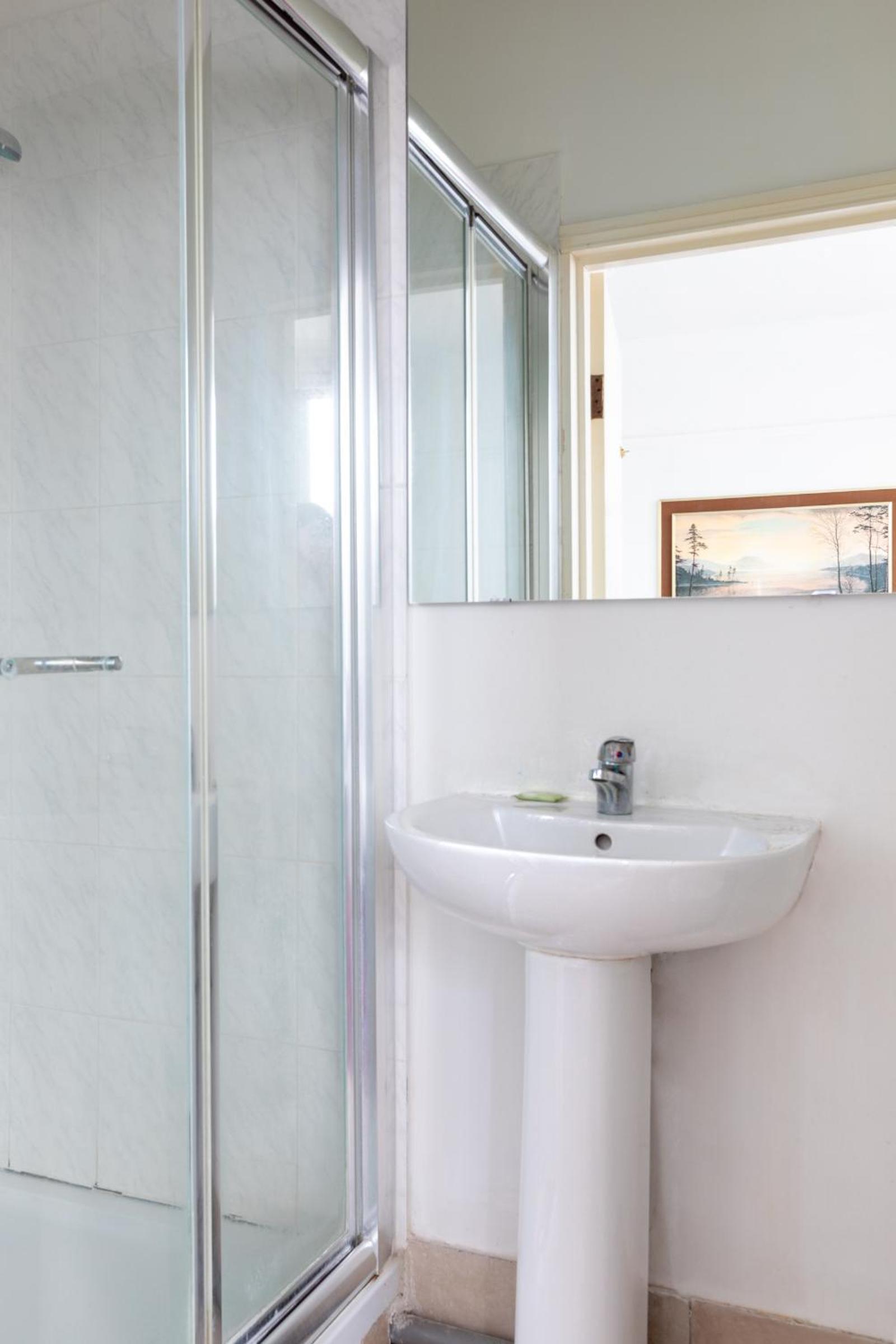 Harrow Vacations - Euro Hotel Harrow - Property Image 18