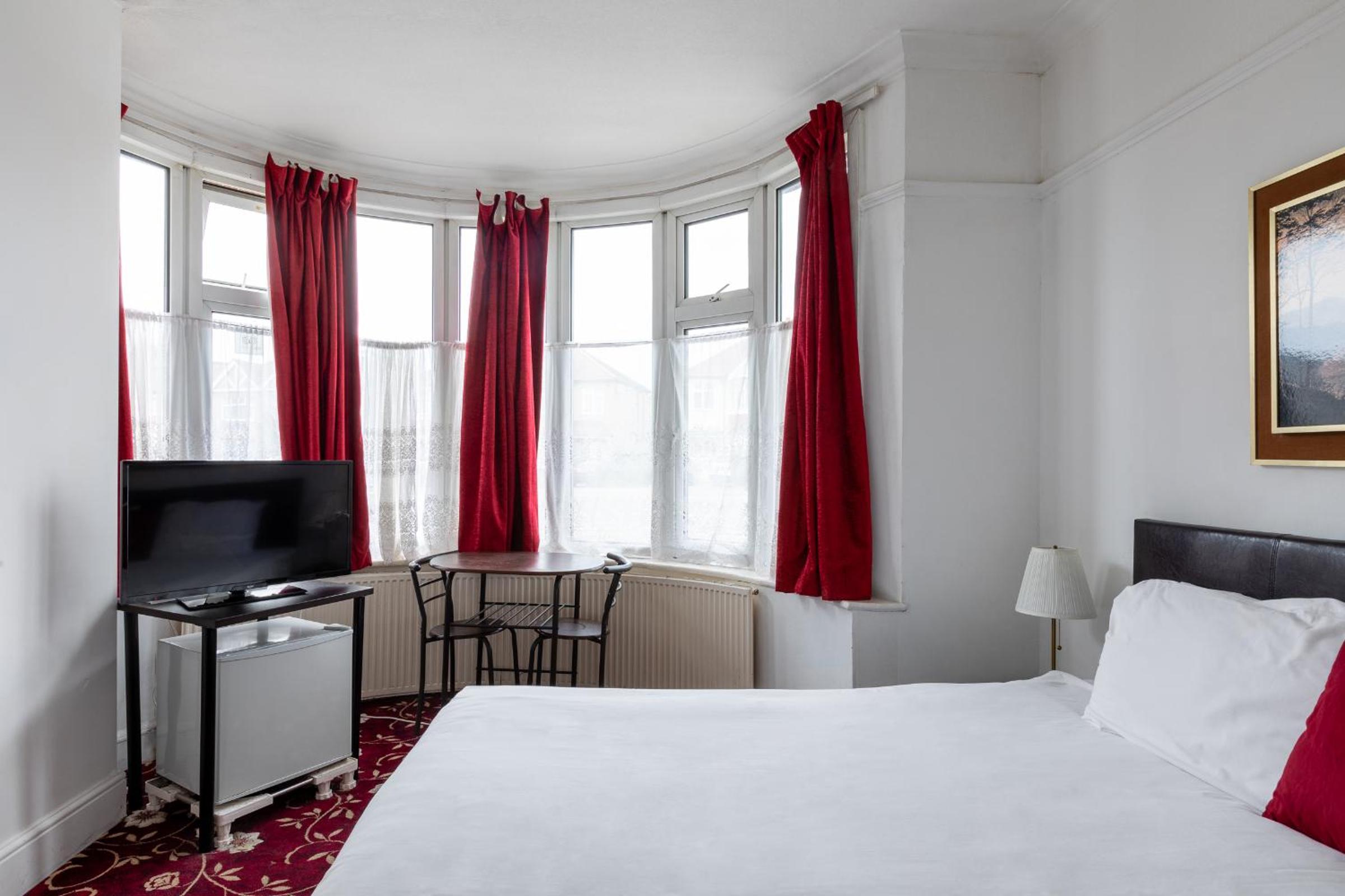 Harrow Vacations - Euro Hotel Harrow - Property Image 5