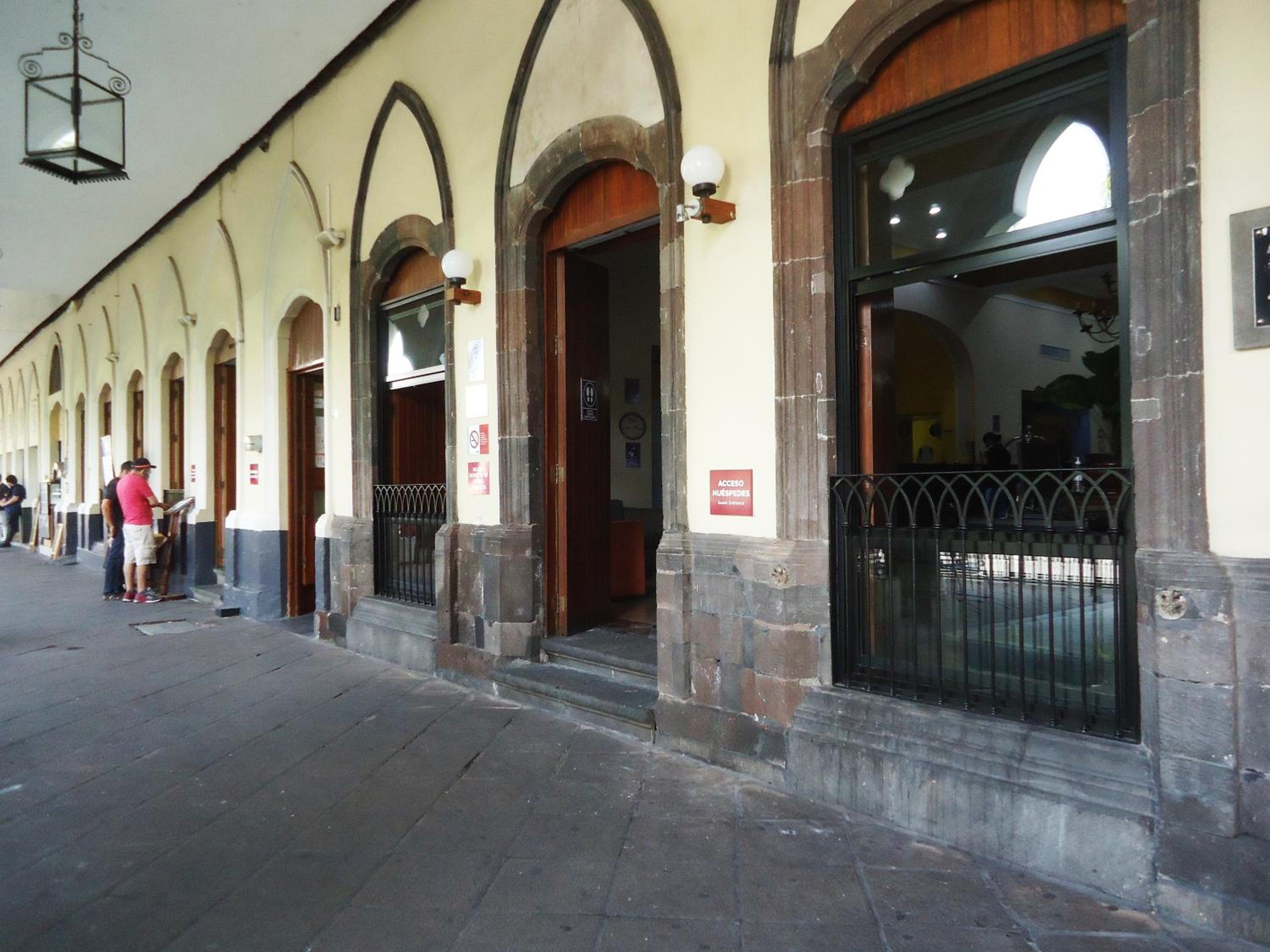 restaurant