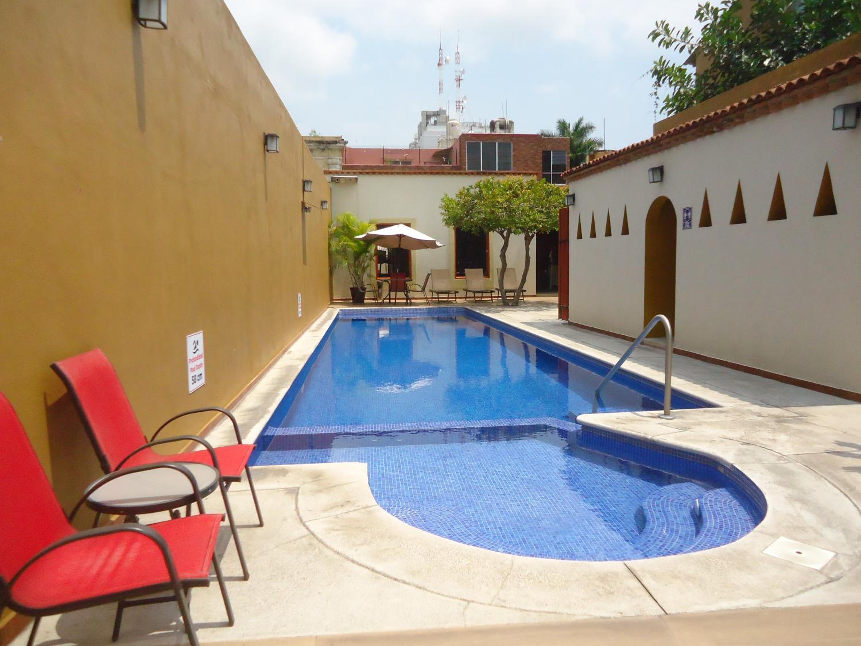 swimming pool