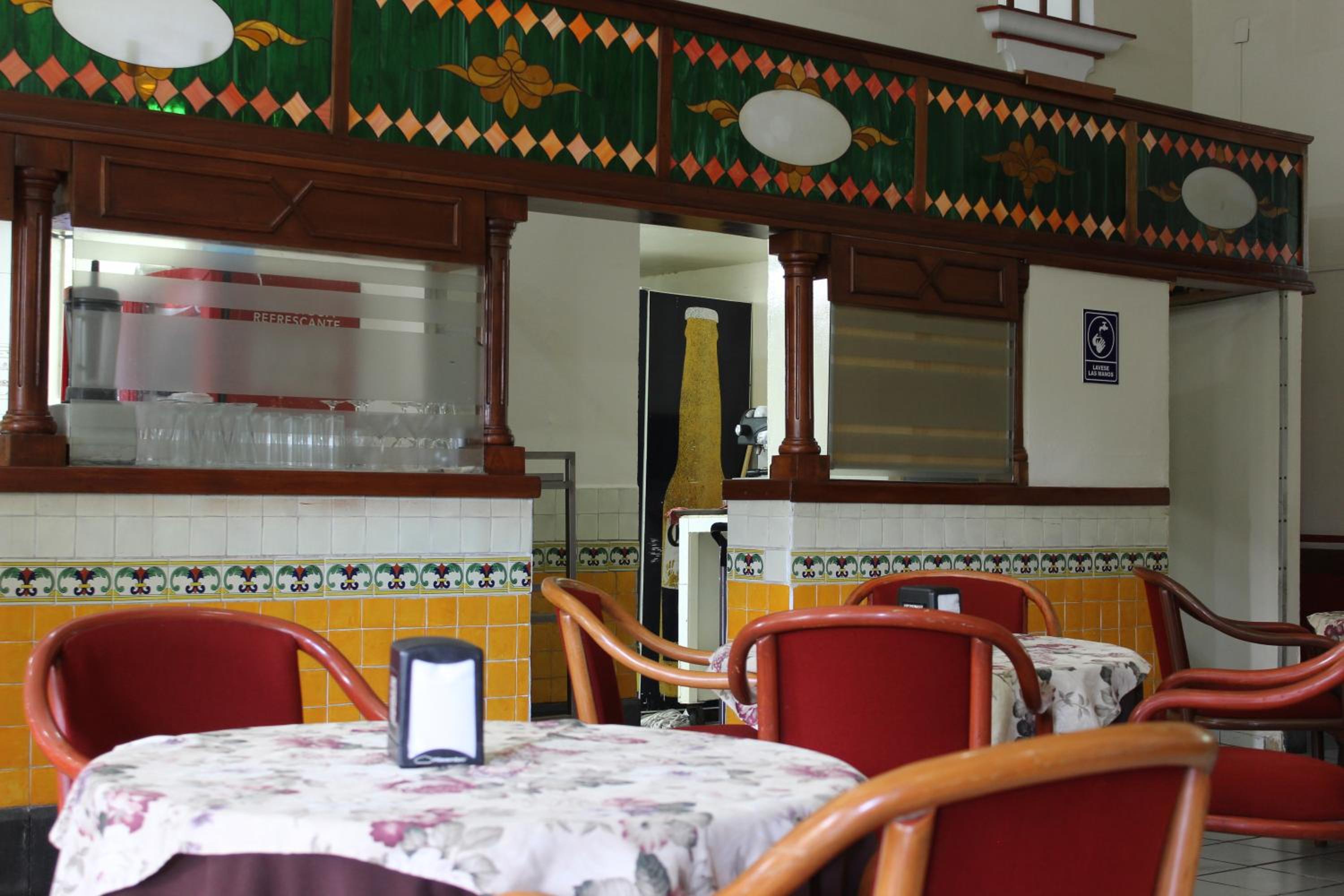 restaurant