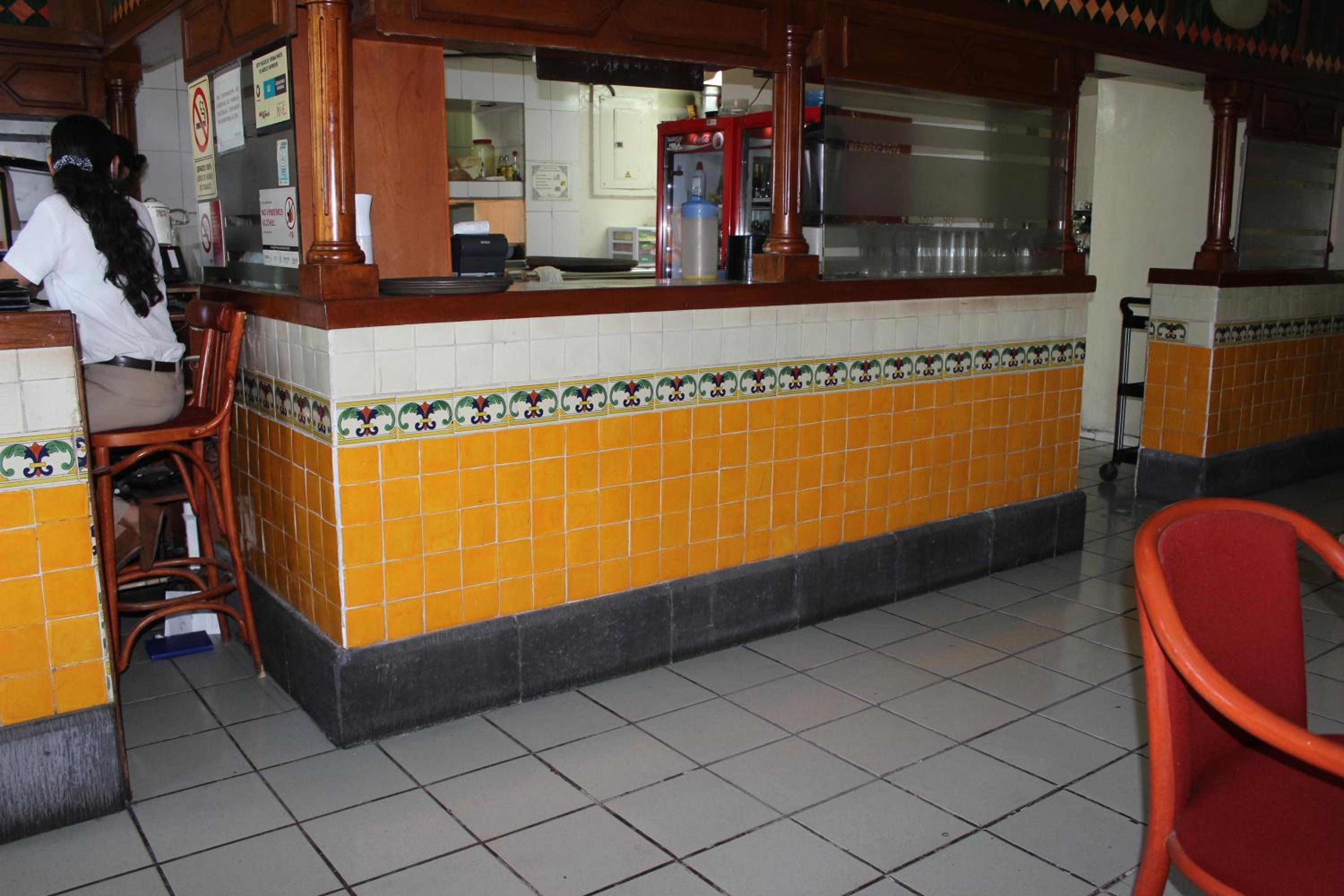 restaurant