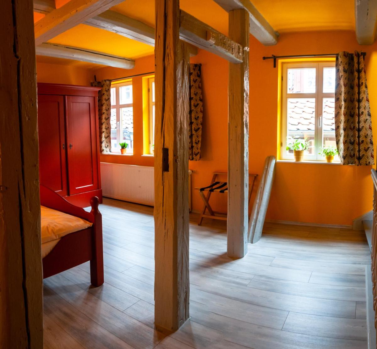 Fachwerkhotel - Ferienhäuser Vorhof zur Hölle