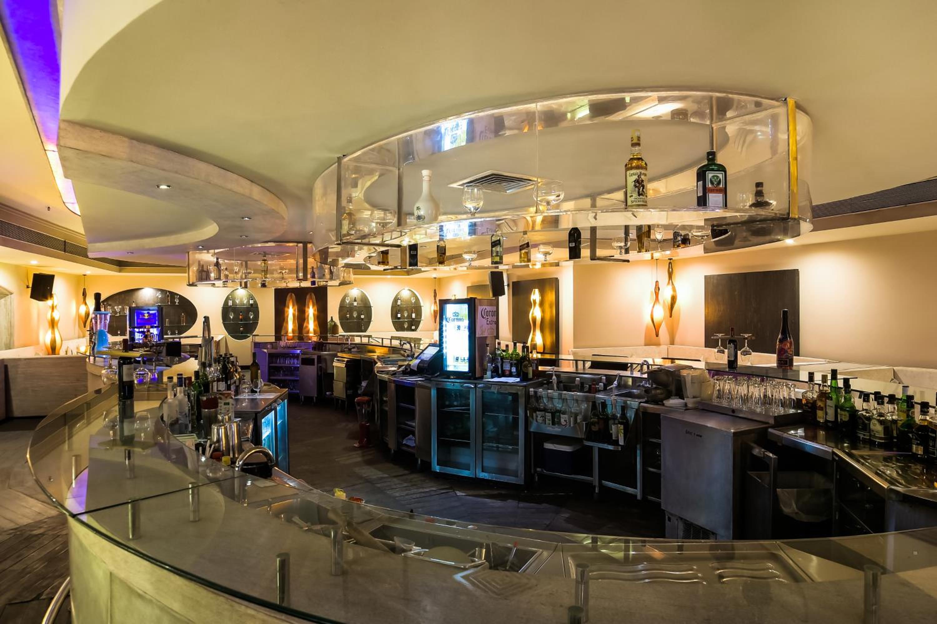 bar