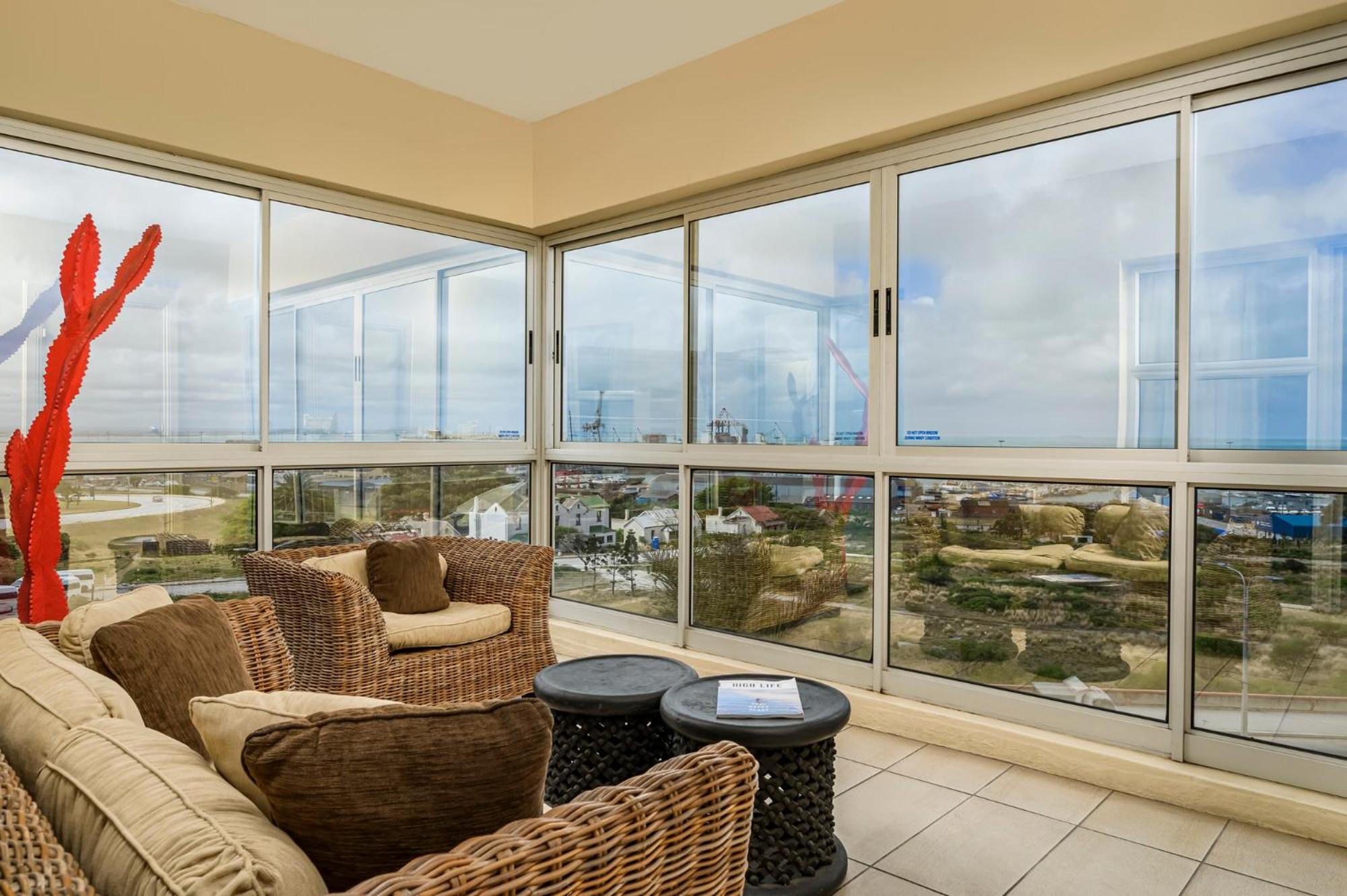 balcony