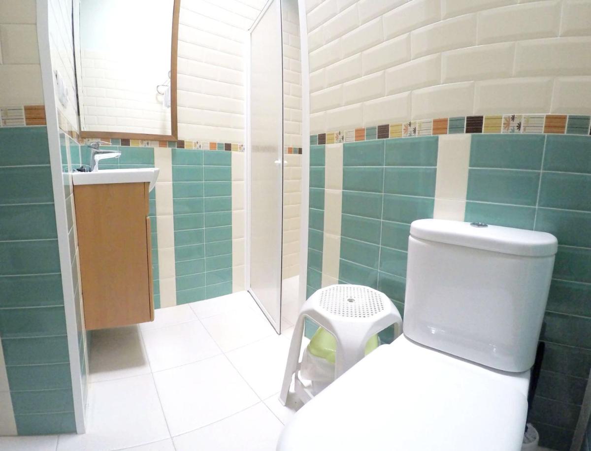 2 bedrooms appartement with furnished terrace and wifi at Llanes 3 km away from the beach view 5