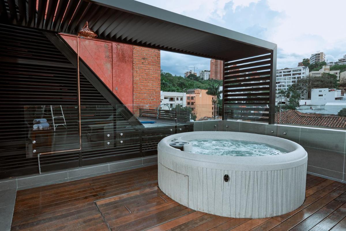 Jacuzzi