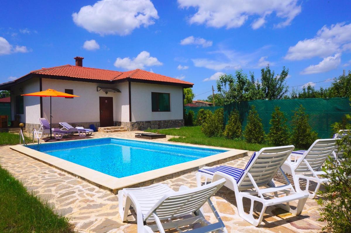 Villa Edem - Beach Bolata Area