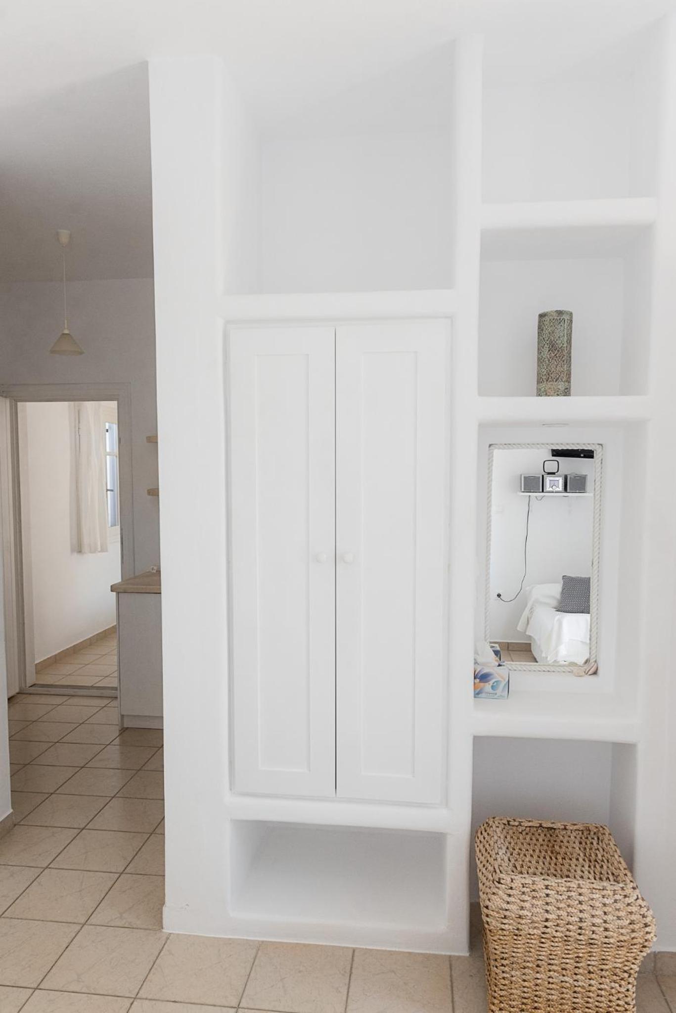 Kostantakis Residence & Winery