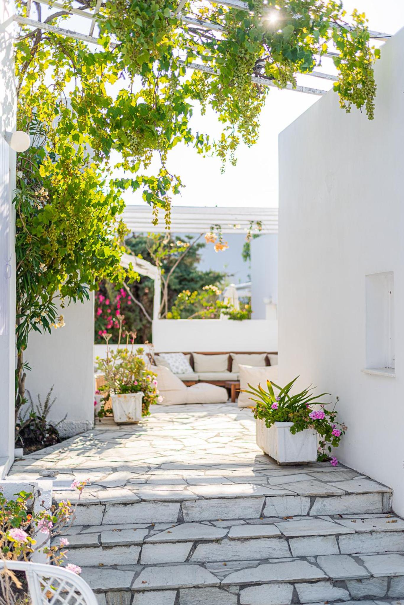 Kostantakis Residence & Winery