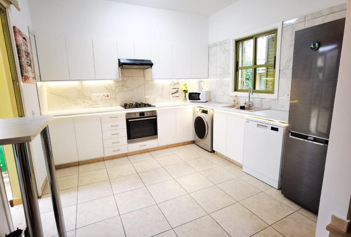 Golden Coast Marina 4 Bed Villa
