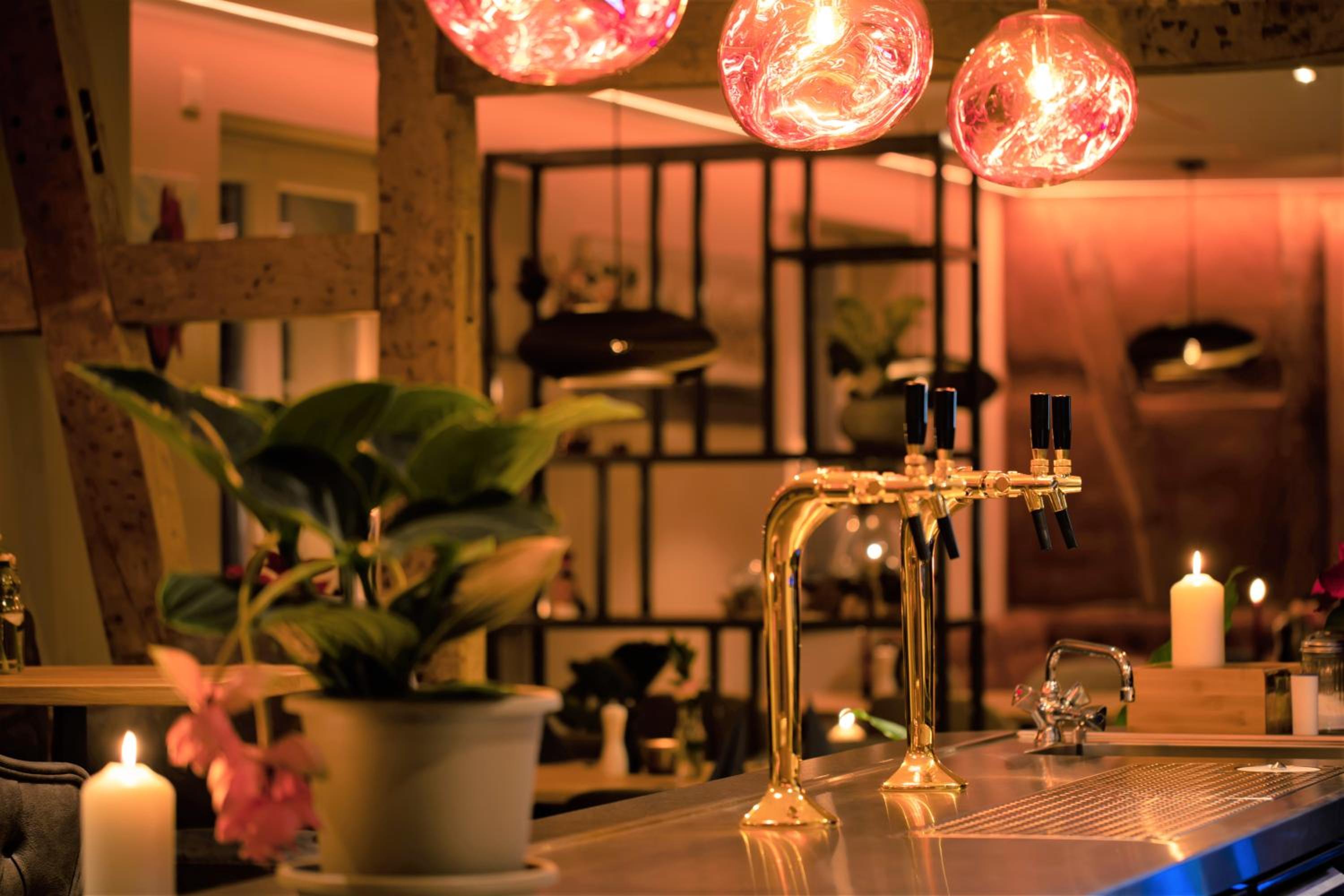 bar