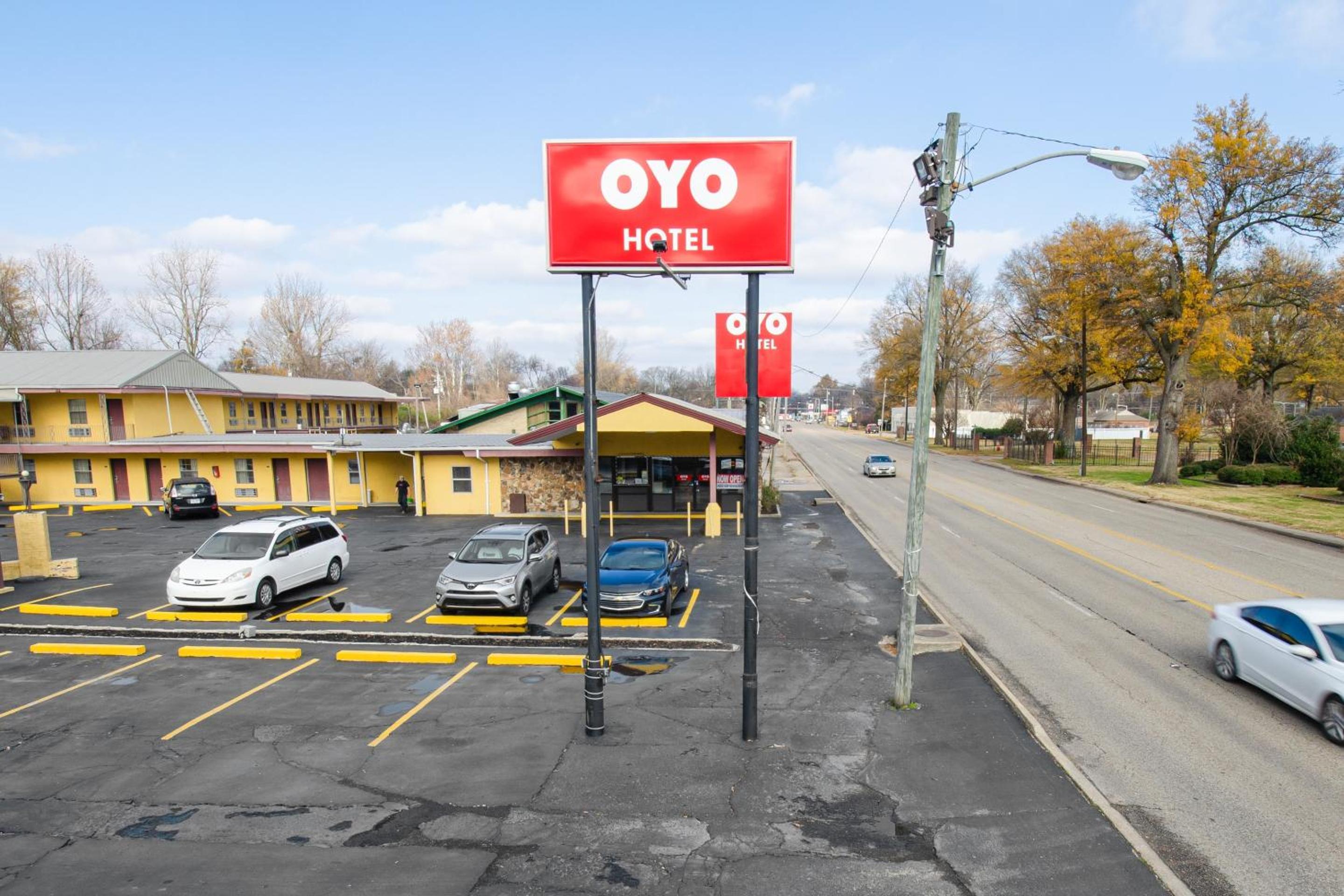 Blytheville Vacations - OYO Hotel Blytheville AR I-55 - Property Image 1