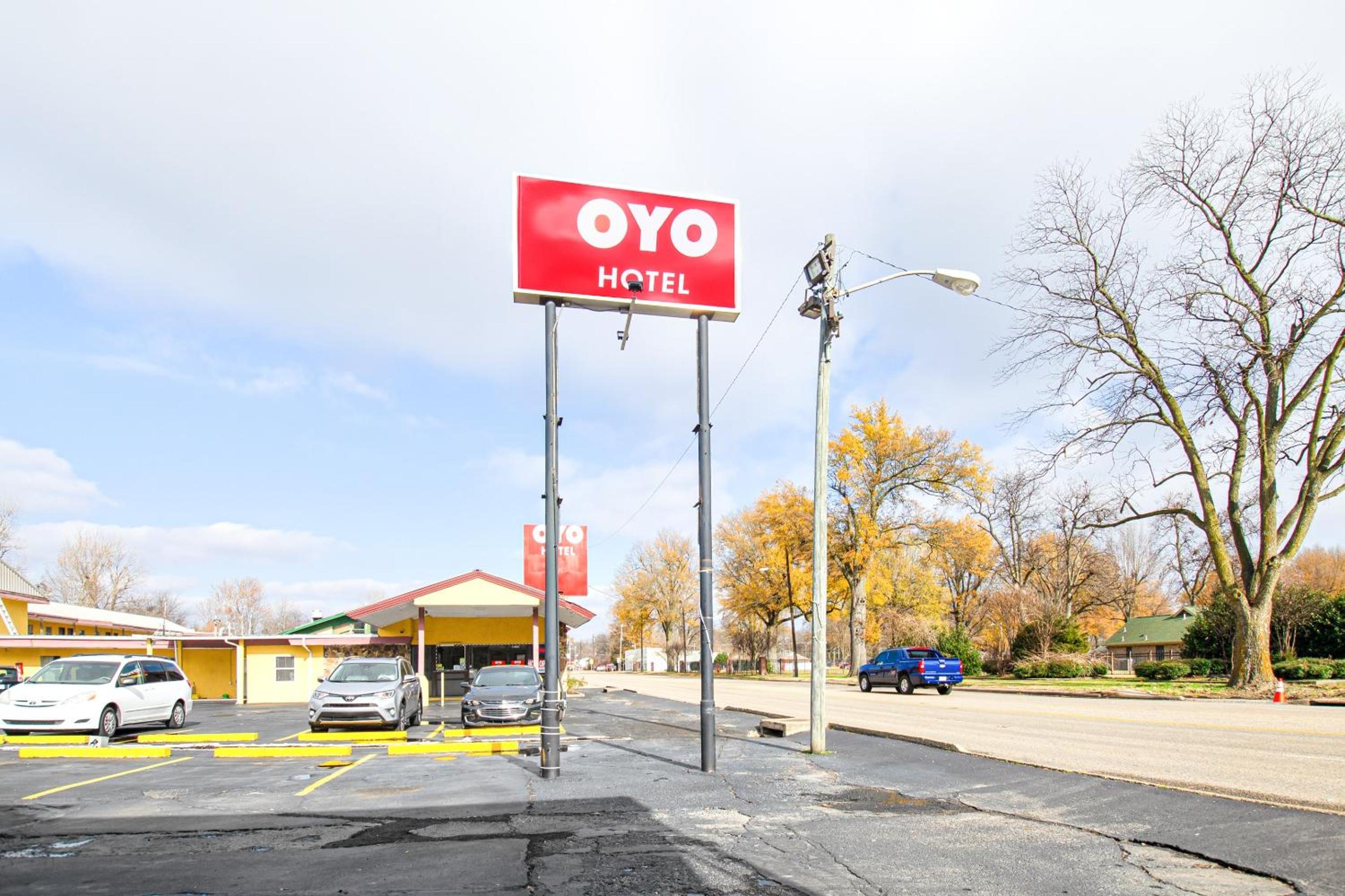 Blytheville Vacations - OYO Hotel Blytheville AR I-55 - Property Image 2