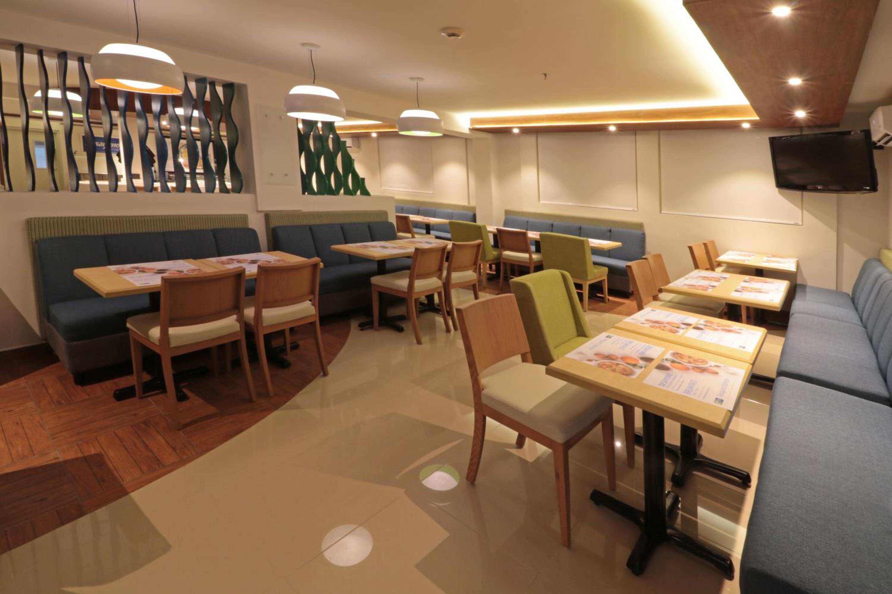 restaurant