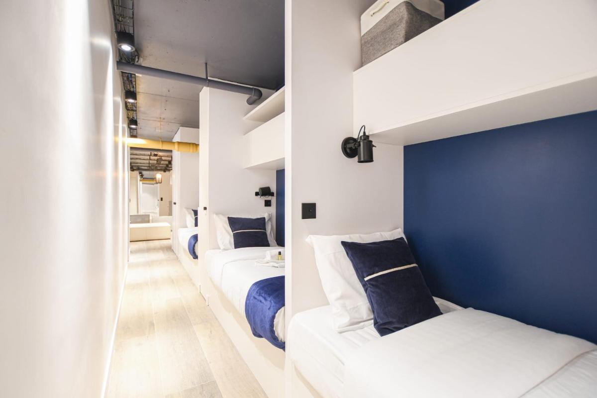 Modern Family Apartment Next To The Eiffel Tower