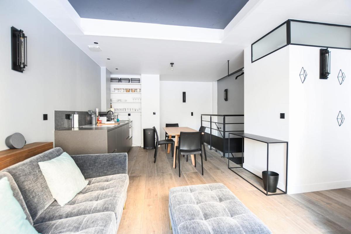 Modern Family Apartment Next To The Eiffel Tower