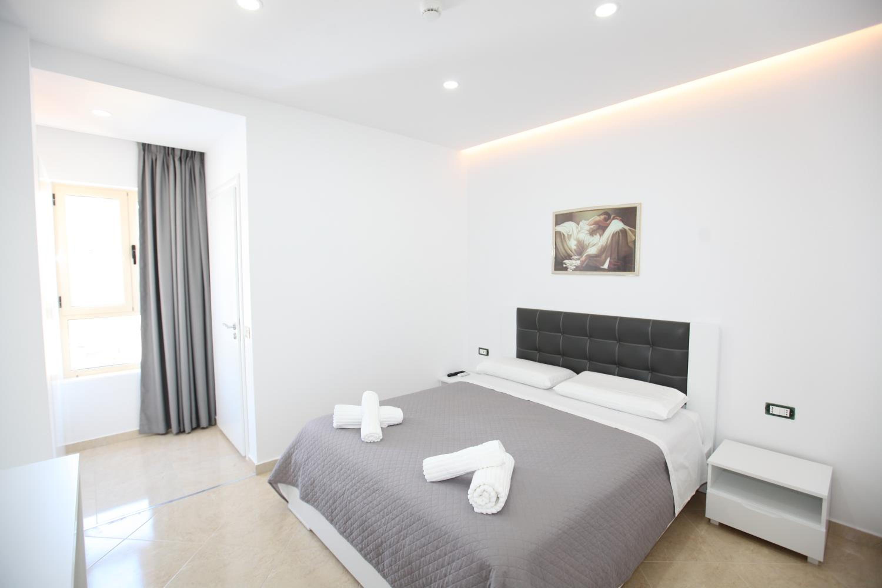 Nika Hotel