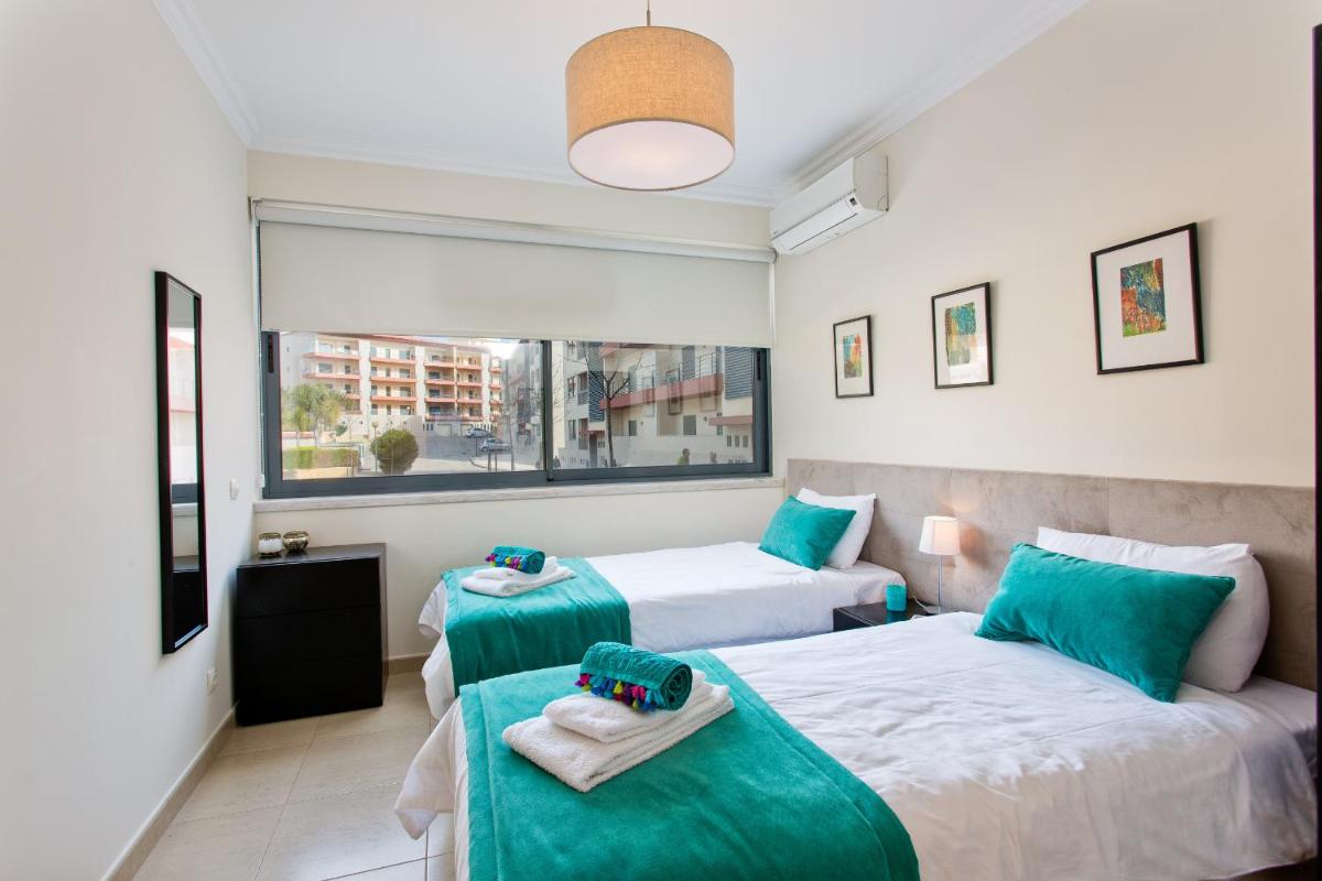 Stylish holiday Apartment, Central Lagos, Algarve