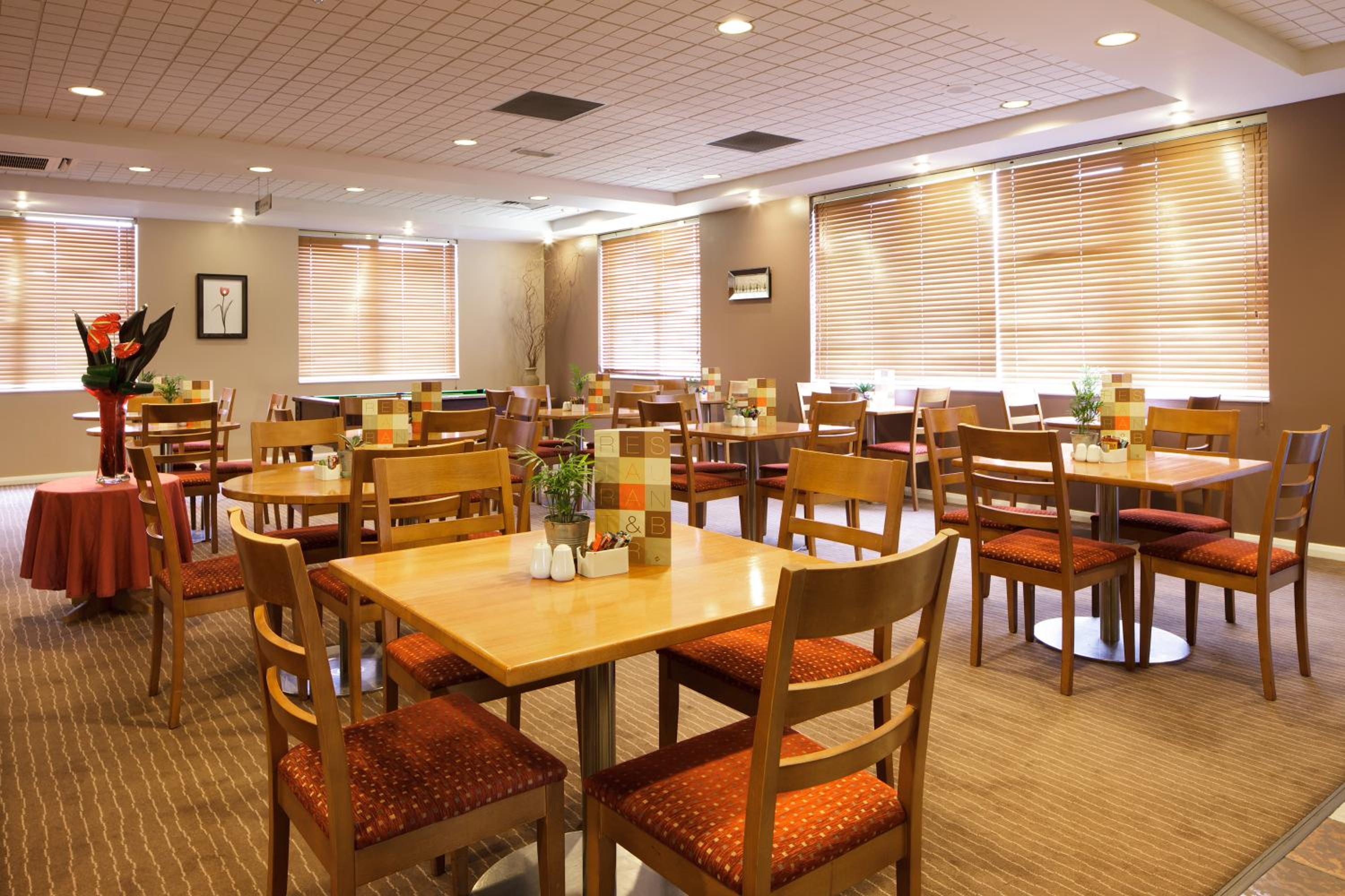 restaurant