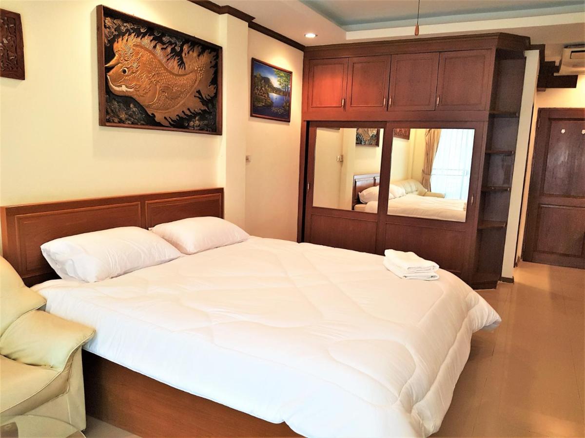Baan Suan Lalana Td Large studio apartment Jomtien
